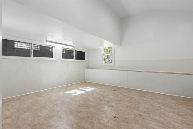 31 Kimball Rd, Amesbury, MA 01913