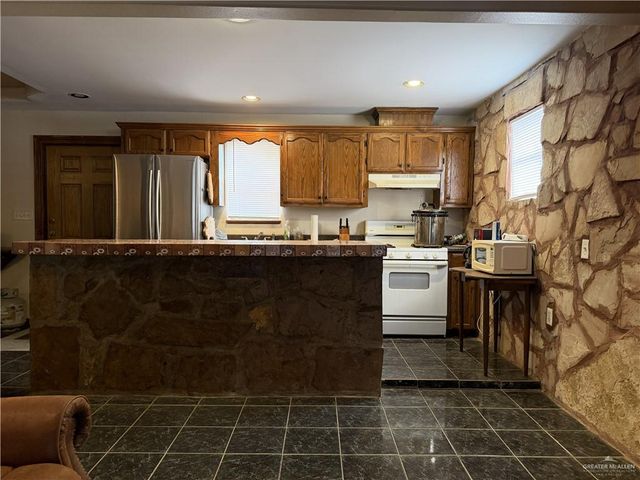 9014 N Abram Road, Mission, TX 78574