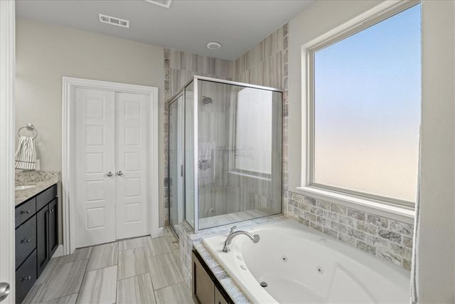 403 Shady Oak Circle, Cave Springs, AR 72718