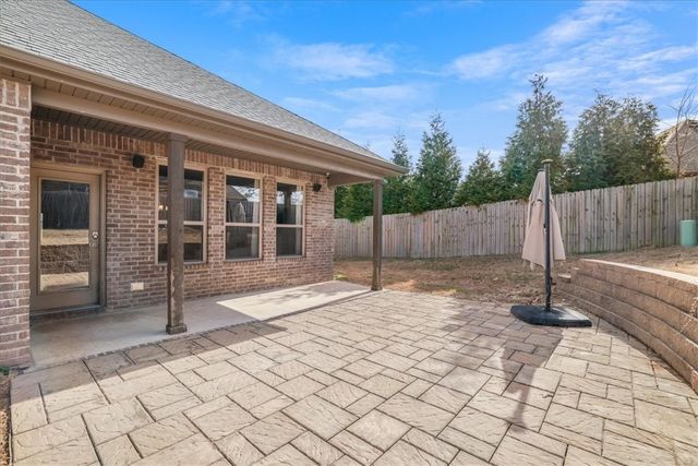 403 Shady Oak Circle, Cave Springs, AR 72718
