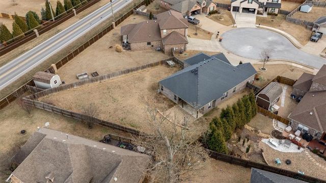 403 Shady Oak Circle, Cave Springs, AR 72718