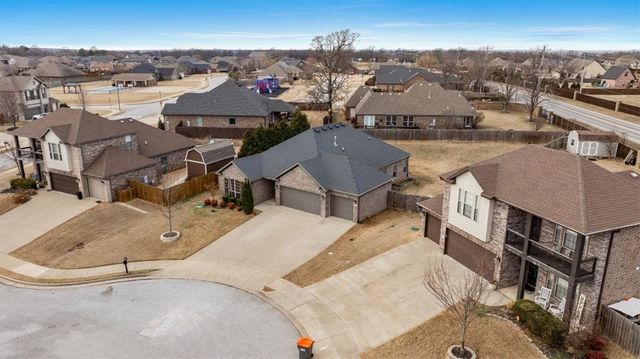 403 Shady Oak Circle, Cave Springs, AR 72718