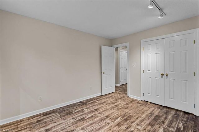 879 Brookleigh Court, Winston-salem, NC 27104