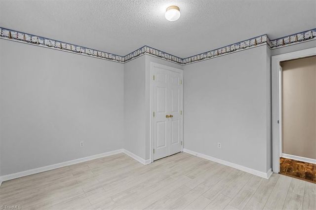 879 Brookleigh Court, Winston-salem, NC 27104