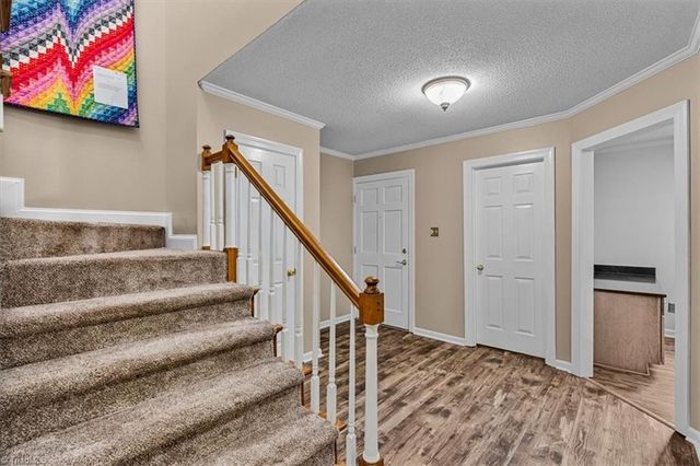 879 Brookleigh Court, Winston-salem, NC 27104