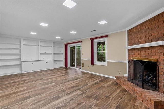 879 Brookleigh Court, Winston-salem, NC 27104