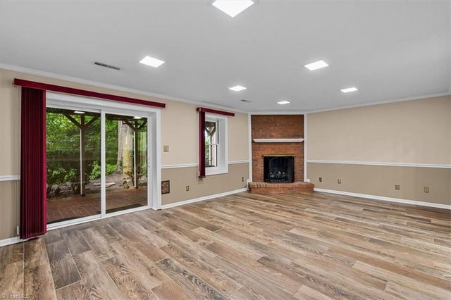 879 Brookleigh Court, Winston-salem, NC 27104