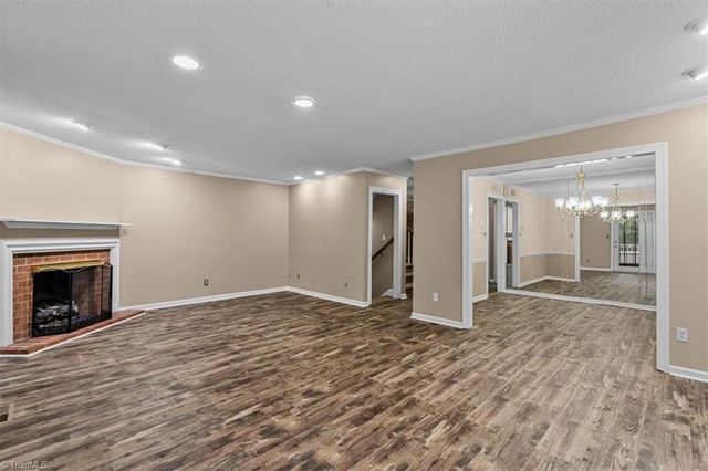 879 Brookleigh Court, Winston-salem, NC 27104