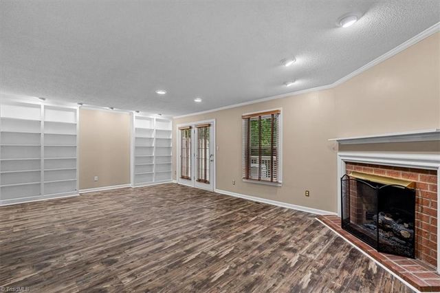 879 Brookleigh Court, Winston-salem, NC 27104