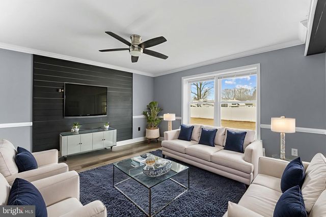 16 E 7TH AVE, Pine Hill, NJ 08021