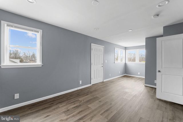 16 E 7TH AVE, Pine Hill, NJ 08021