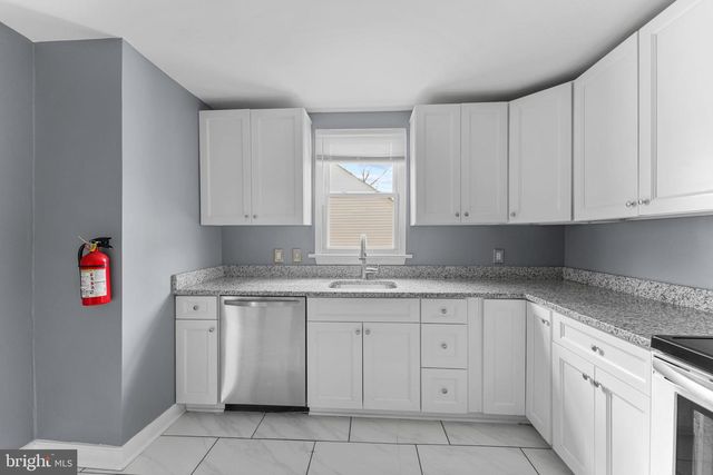 16 E 7TH AVE, Pine Hill, NJ 08021