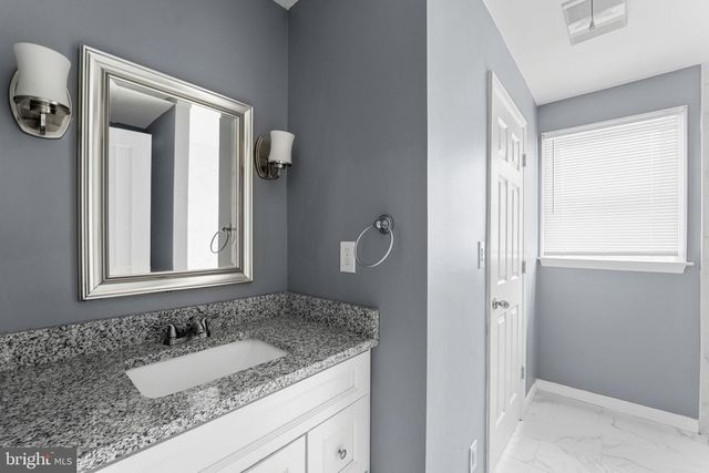 16 E 7TH AVE, Pine Hill, NJ 08021