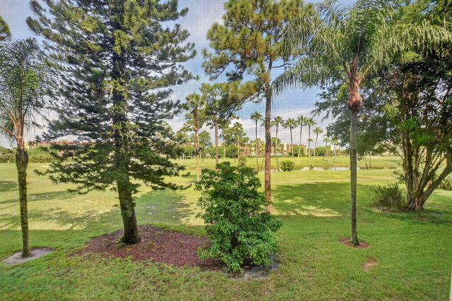 3810 Via Poinciana 206, Lake Worth, FL 33467