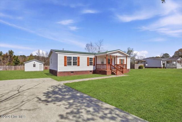 2339 Grover Hardee Road, Winterville, NC 28590