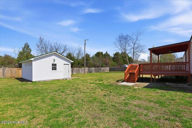 2339 Grover Hardee Road, Winterville, NC 28590