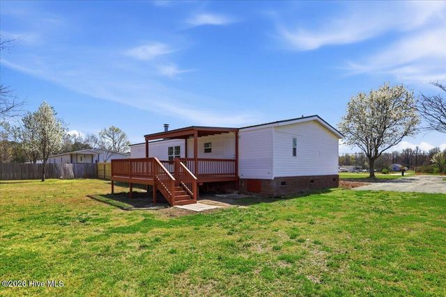 2339 Grover Hardee Road, Winterville, NC 28590