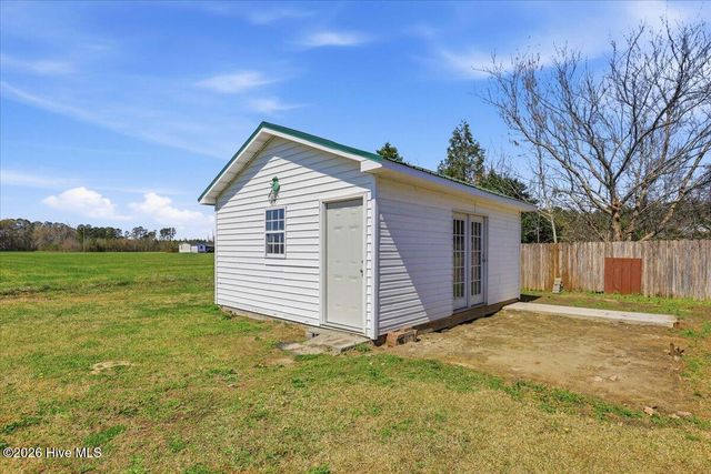 2339 Grover Hardee Road, Winterville, NC 28590