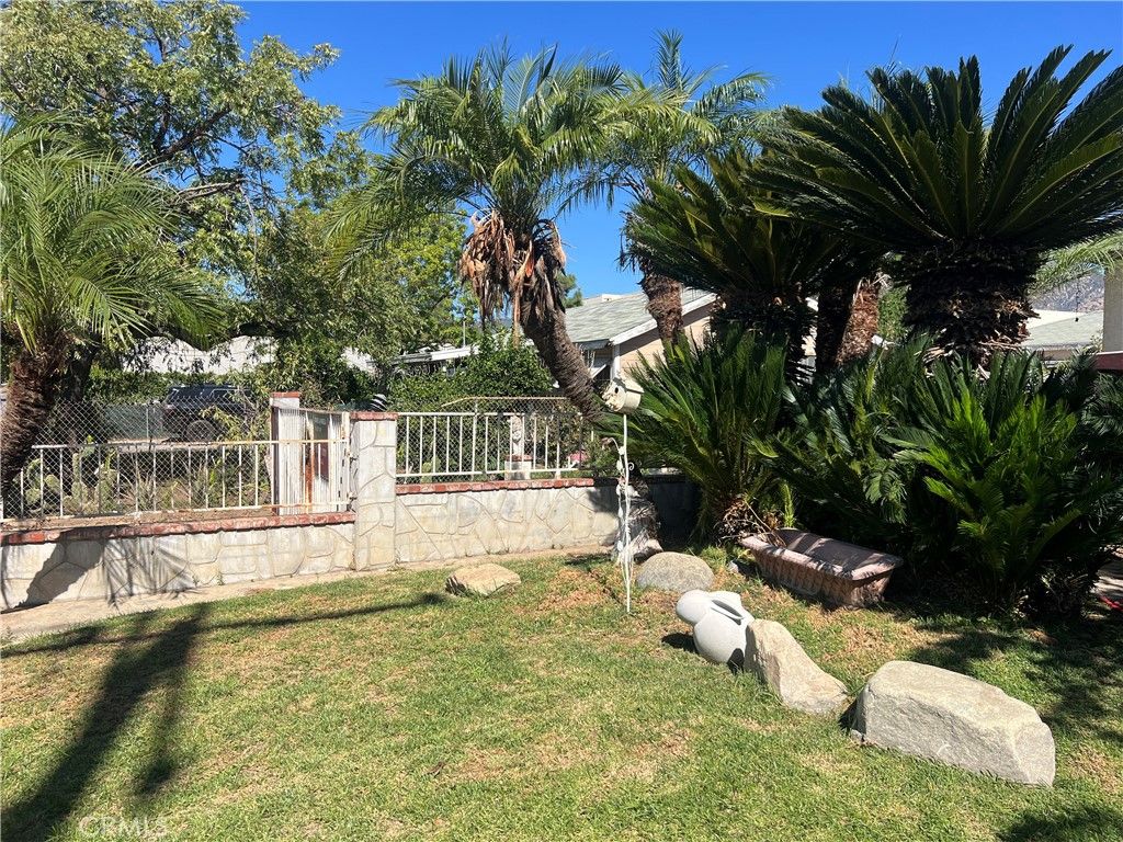 813 8th, San Fernando, CA 91340 — photo 2