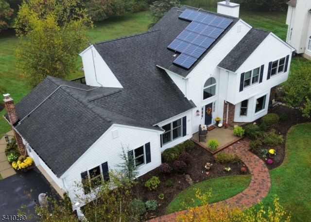 15 Melissa Lane, Roxbury Twp., NJ 07876