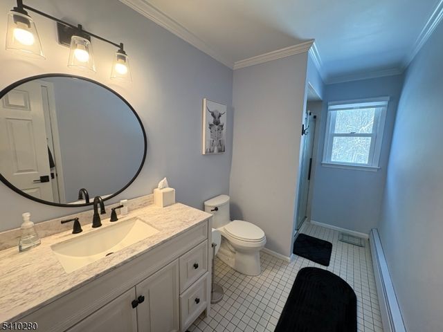 15 Melissa Lane, Roxbury Twp., NJ 07876