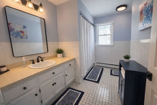 15 Melissa Lane, Roxbury Twp., NJ 07876