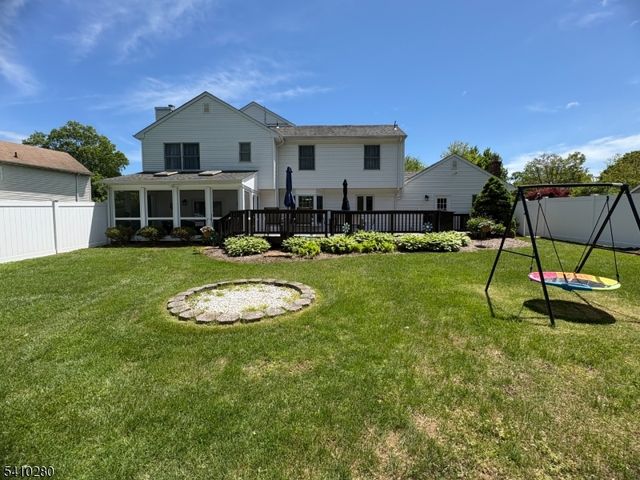 15 Melissa Lane, Roxbury Twp., NJ 07876