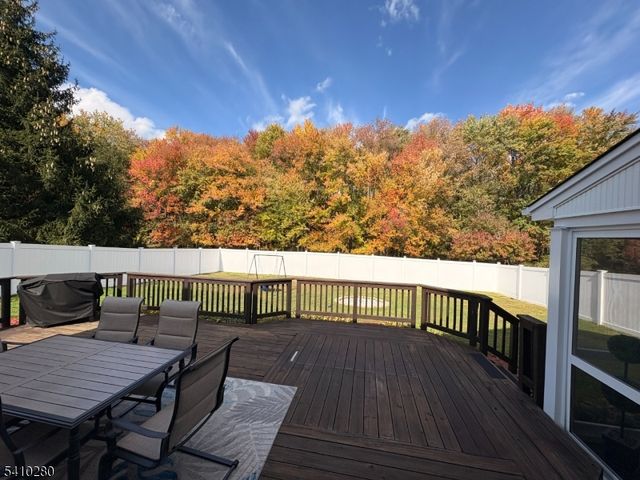 15 Melissa Lane, Roxbury Twp., NJ 07876