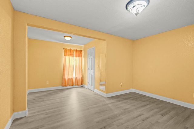 117 Camellia Street, Lake Jackson, TX 77566