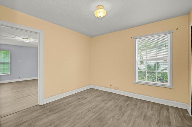 117 Camellia Street, Lake Jackson, TX 77566