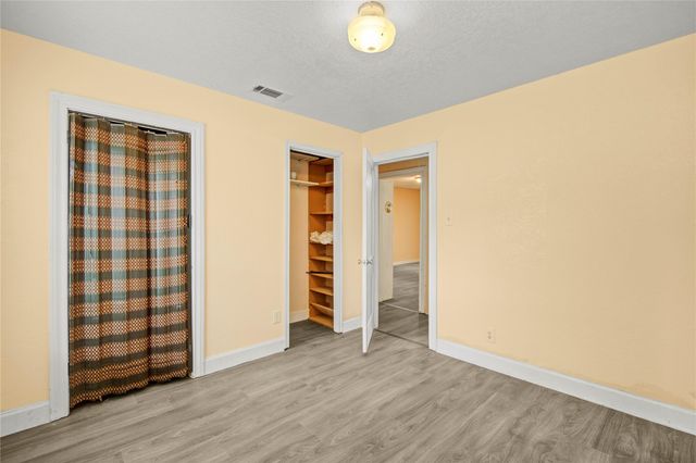 117 Camellia Street, Lake Jackson, TX 77566