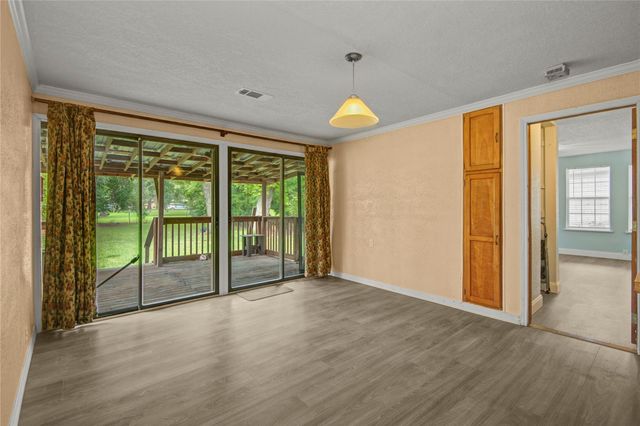 117 Camellia Street, Lake Jackson, TX 77566
