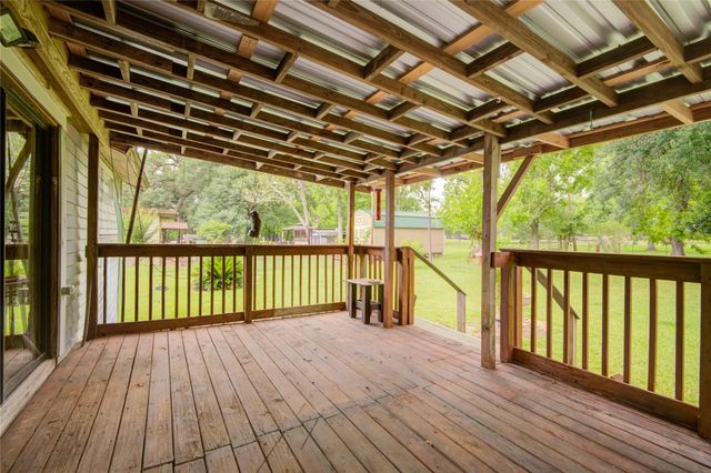 117 Camellia Street, Lake Jackson, TX 77566