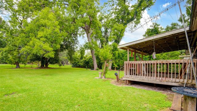 117 Camellia Street, Lake Jackson, TX 77566