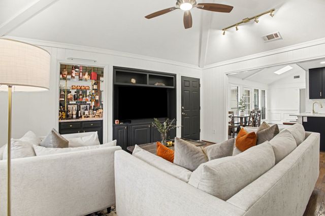 6419 Barfield Drive, Dallas, TX 75252