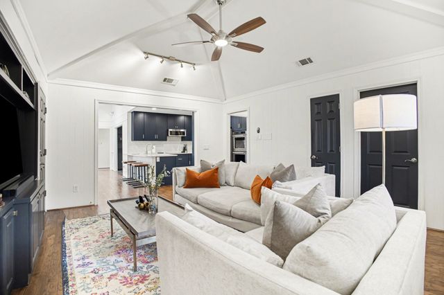 6419 Barfield Drive, Dallas, TX 75252