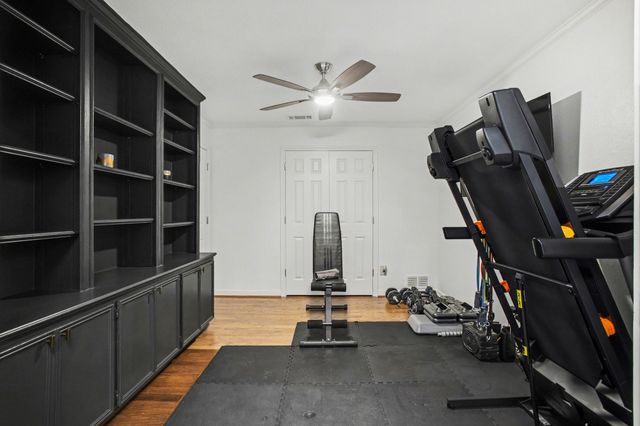 6419 Barfield Drive, Dallas, TX 75252