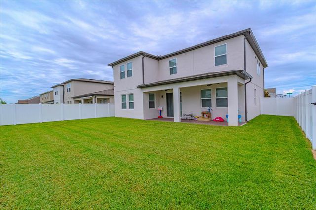 1261 LONE PALM WAY, St Cloud, FL 34771