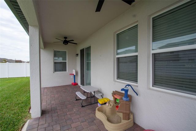 1261 LONE PALM WAY, St Cloud, FL 34771