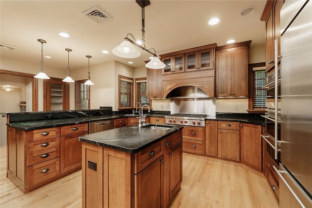 1905 Poly Drive, Billings, MT 59102