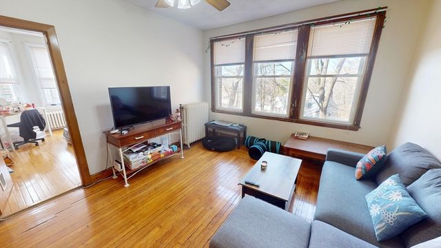75 Nottinghill 2A, Boston, MA 02115