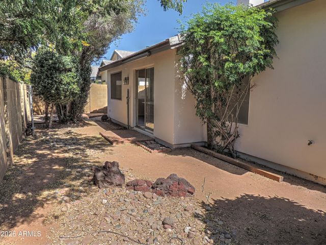 15814 N 6TH Avenue, Phoenix, AZ 85023