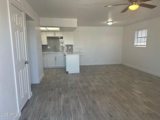 13207 N 21ST Place 6, Phoenix, AZ 85022