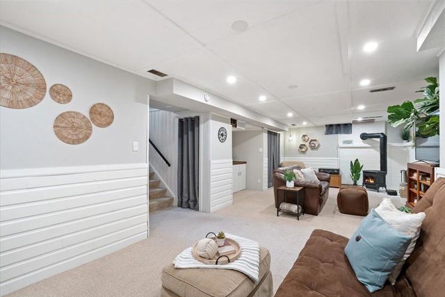 5133 Tomahawk Trail, Madison, WI 53705