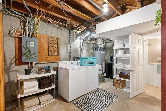 5133 Tomahawk Trail, Madison, WI 53705