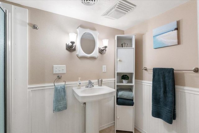 5133 Tomahawk Trail, Madison, WI 53705