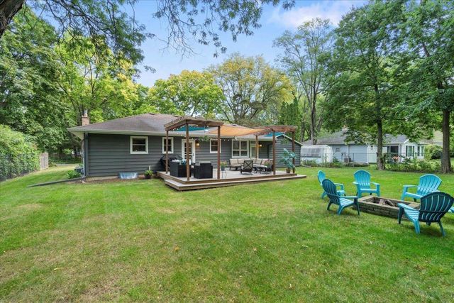 5133 Tomahawk Trail, Madison, WI 53705