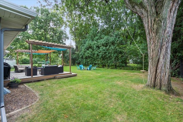 5133 Tomahawk Trail, Madison, WI 53705