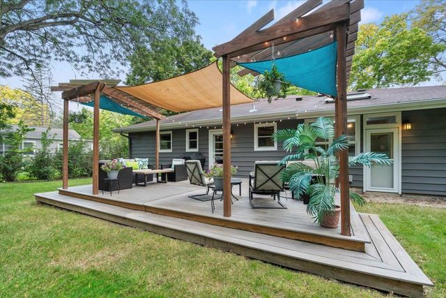 5133 Tomahawk Trail, Madison, WI 53705