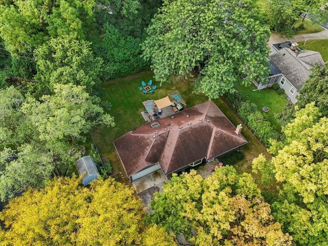 5133 Tomahawk Trail, Madison, WI 53705